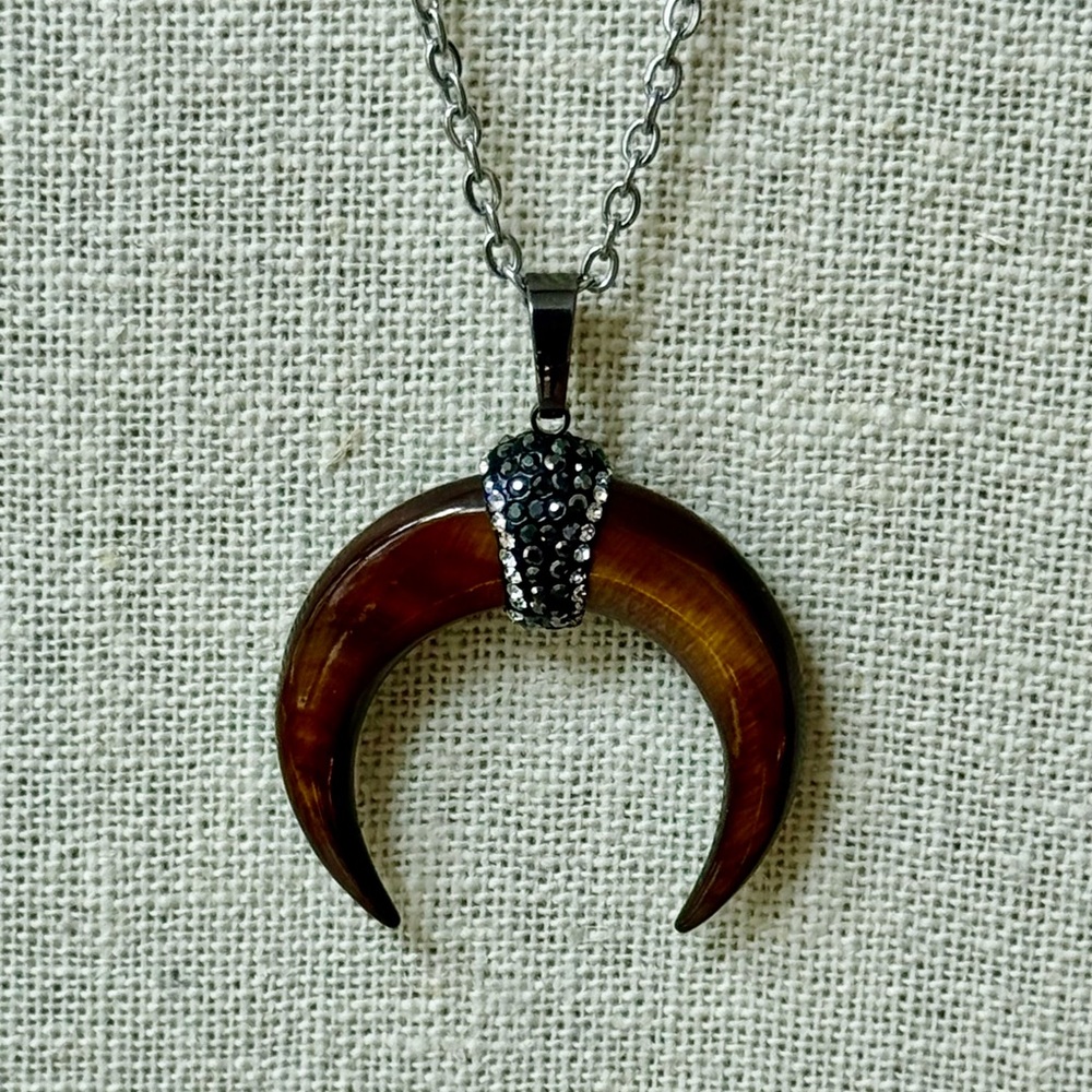 Elegant Brown Crescent Pendant Necklace